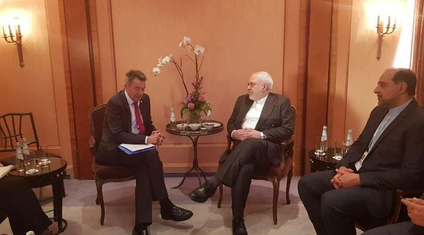 لقاء بين وزير الخارجية الايراني ورئيس اللجنة الدولية للصليب الاحمر في ميونيخ