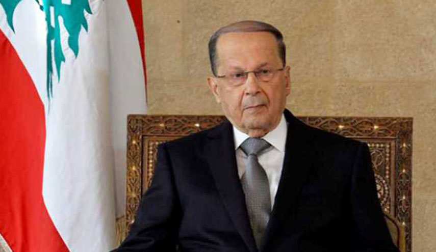 الرئيس اللبناني يتعهد بمحاسبة المسؤولين عن الأزمة المالية 
