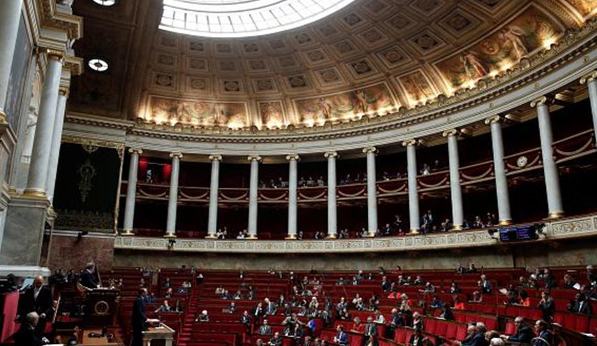  البرلمان الفرنسي في قبضة ’كورونا’ 