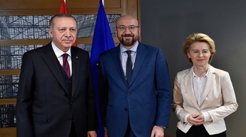 تركيا والاتحاد الأوروبي يراجعان اتفاقية الهجرة