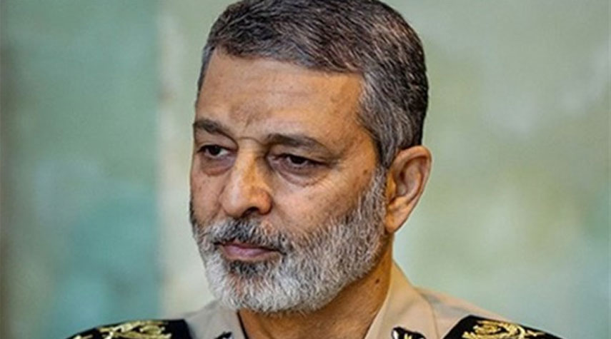 الجيش الايراني ينشئ 300 مركز علاجي في انحاء البلاد