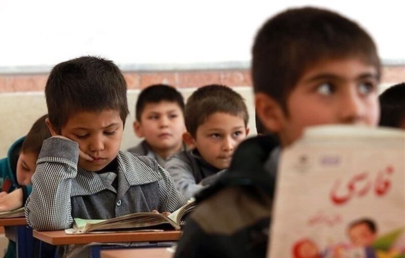 ايران تعلن استلام مساعدات دولية لتعليم اللاجئين