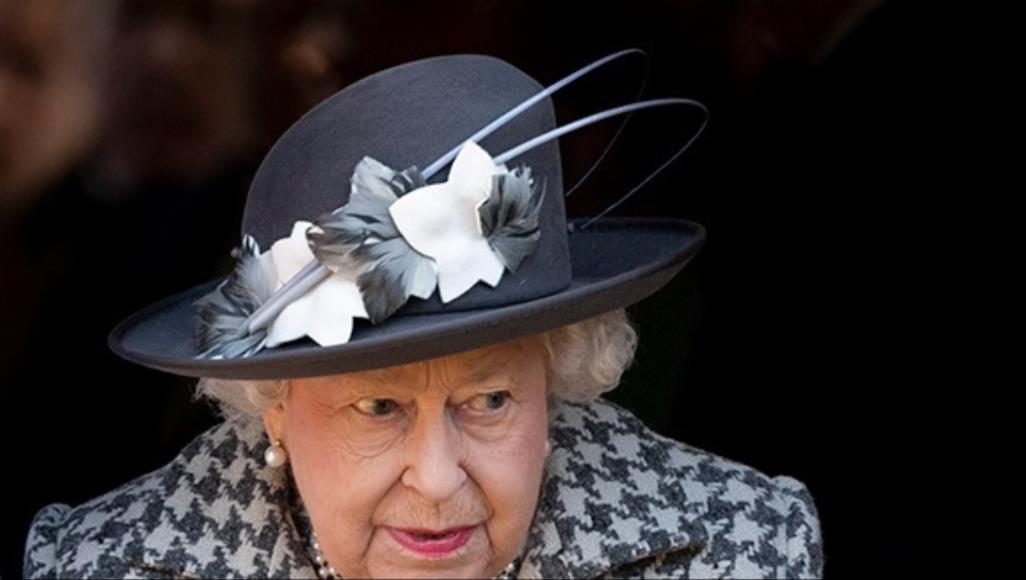 أنباء عن إصابة الملكة إليزابيث بكورونا