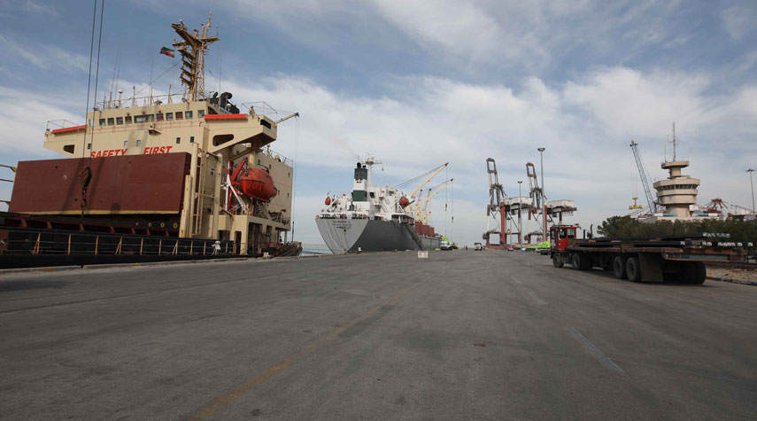 نقل أكثر من 230 الف طن من السلع الأساسية من ميناء الإمام جنوب ايران