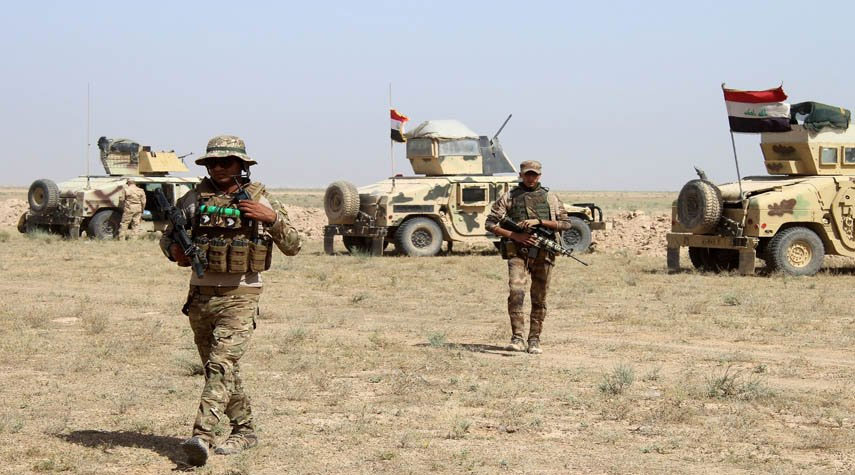 القوات العراقية تلاحق بقايا فلول داعش في صحراء قضاء الرطبة