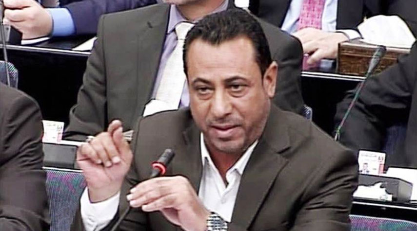 سياسي عراقي يحذر من محاولات لتهريب قادة داعش من السجون