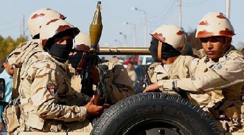  مقتل وإصابة 10 عسكريين مصريين إثر انفجار عبوة ناسفة في سيناء