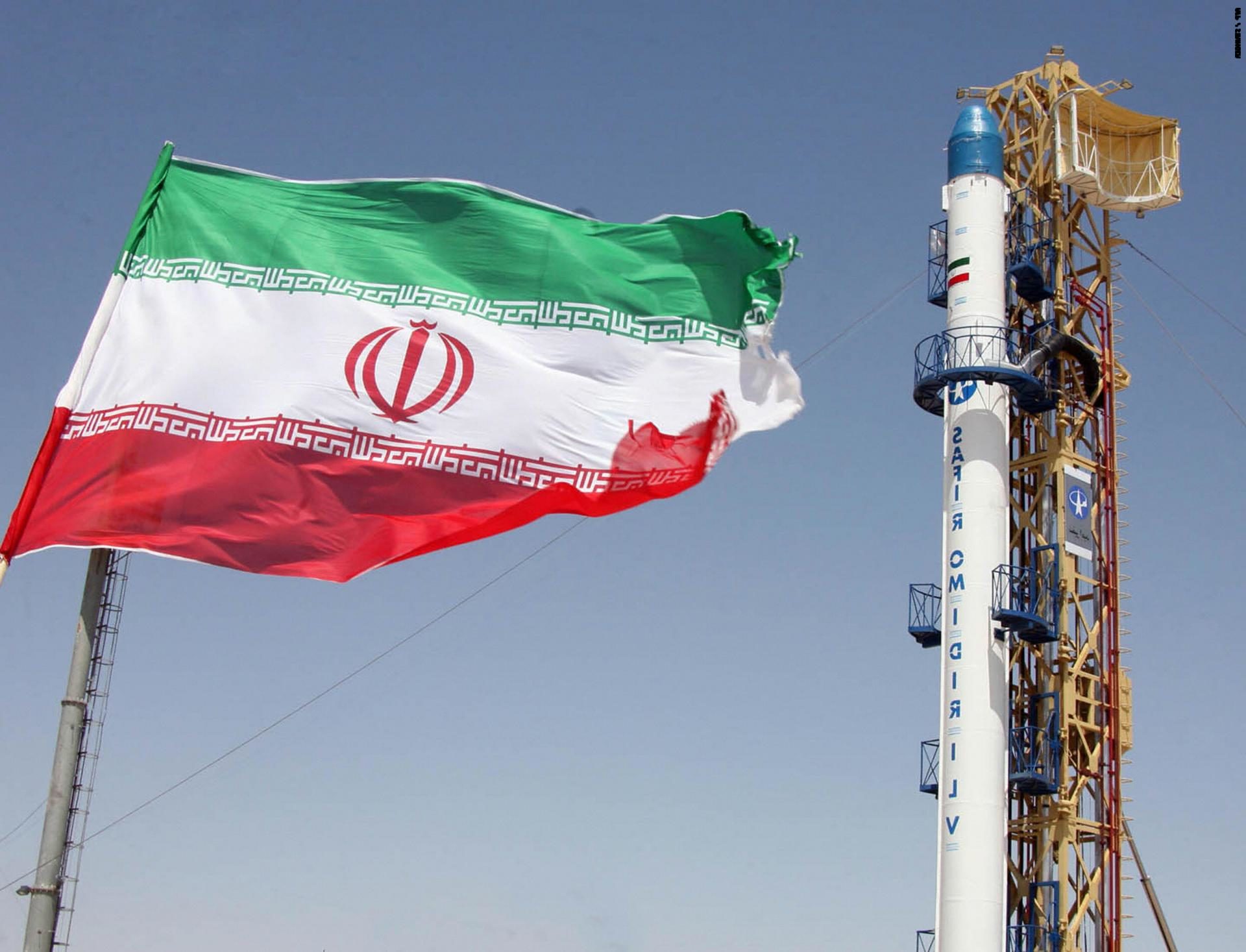 حرس الثورة يخطط لزيادة مدار الاقمار الصناعية الايرانية