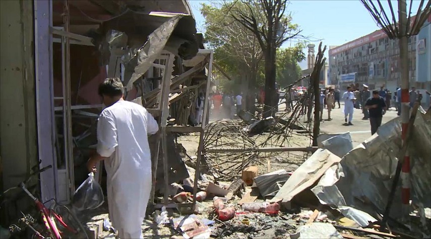 عشرات القتلى والجرحى في تفجير انتحاري وهجوم مسلح بأفغانستان