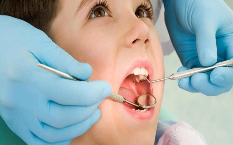 تحذير من زيارة أطباء الأسنان