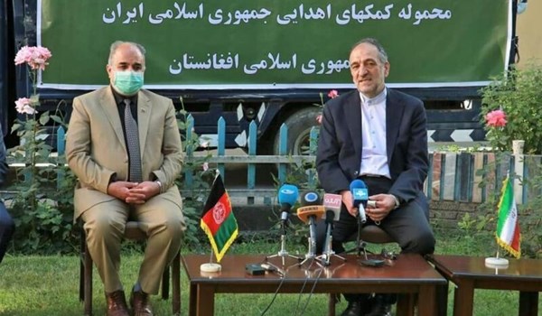 إيران تسلم شحنة من المساعدات الطبية الى وزارة الصحة الأفغانية