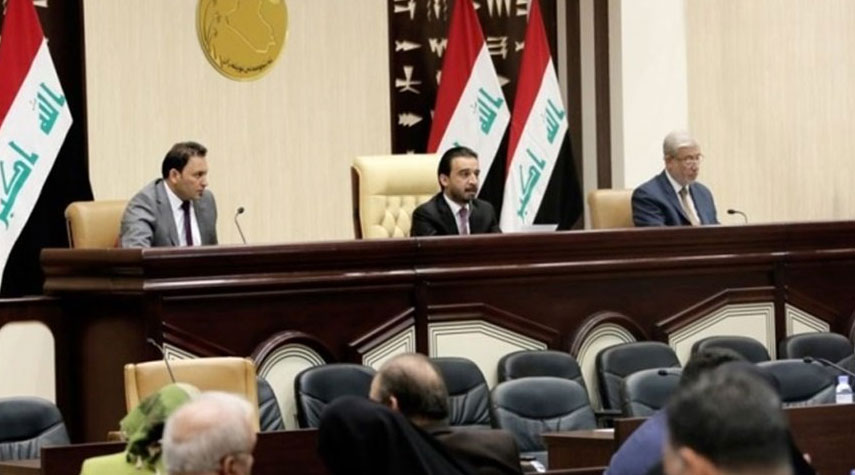 الوزراء الجدد في الحكومة العراقية يؤدون اليمين الدستورية