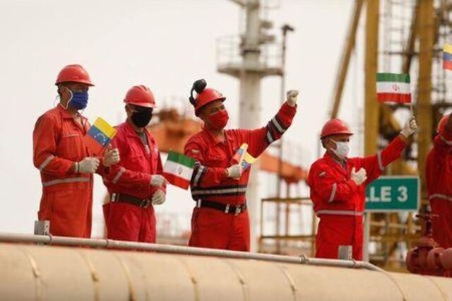  موظفو الشركة الايرانية لناقلات النفط يبعثون رسالة ثناء الى قائد الثورة 
