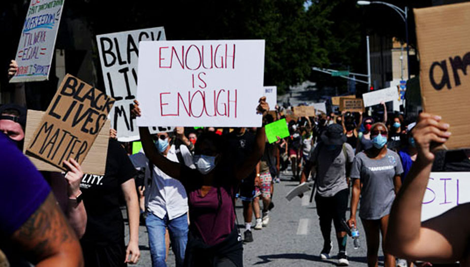 مقتل مواطن برصاص الشرطة يشعل التظاهرات في اتلانتا الامريكية