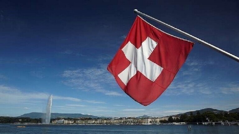 سويسرا ترفع معظم قيود كورونا