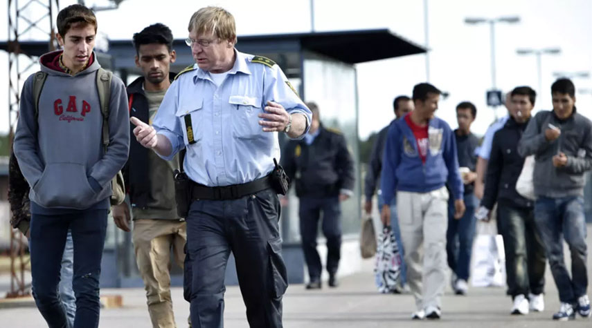 الدنمارك تستعد لترحيل 900 لاجئ سوري