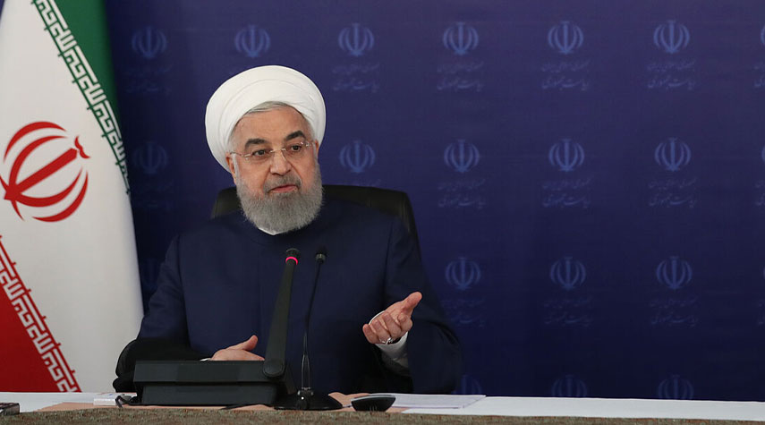 روحاني يدعو الشركات الاقتصادية الناشطة الدخول للبورصة