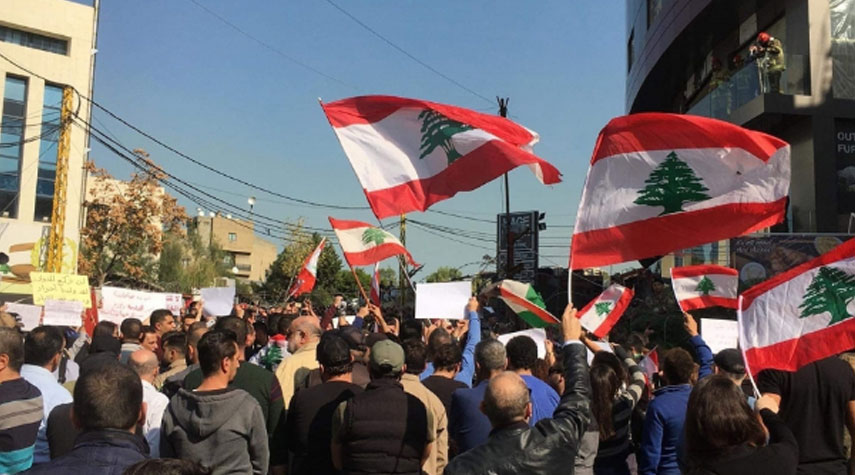 تظاهرة أمام السفارة الأميركية في بيروت استنكاراً للتدخل في الشأن الداخلي