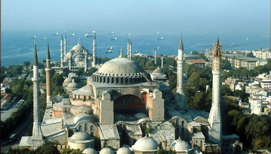أول صلاة بعد 86 عاما تقام في مسجد آيا صوفيا باسطنبول