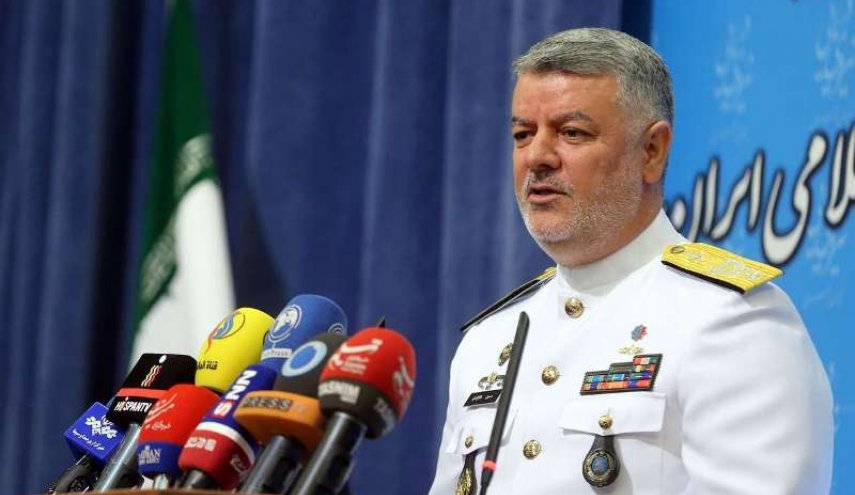 خانزادي: البحرية الايرانية تعمل على تجهيز وتحديث مراكز التدريب 