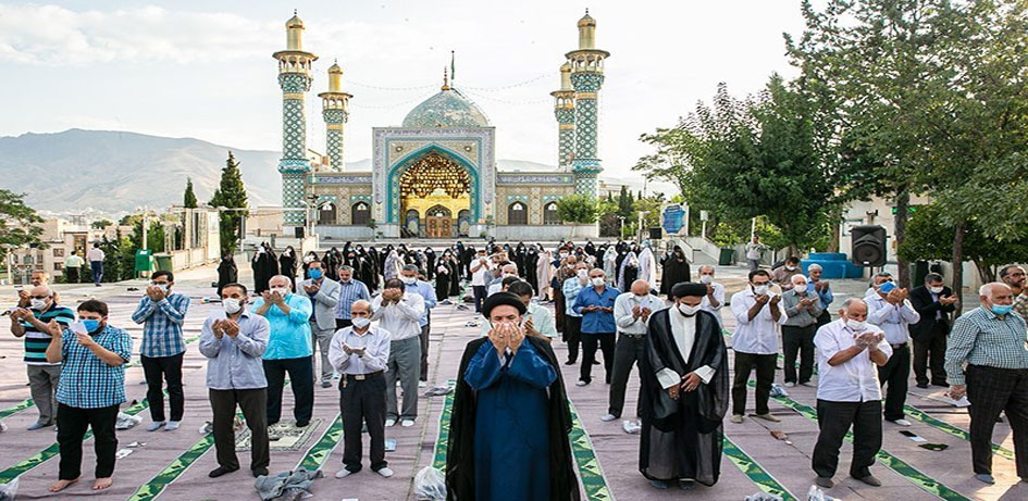 بالصور.. إقامة صلاة عيد الأضحى في إيران