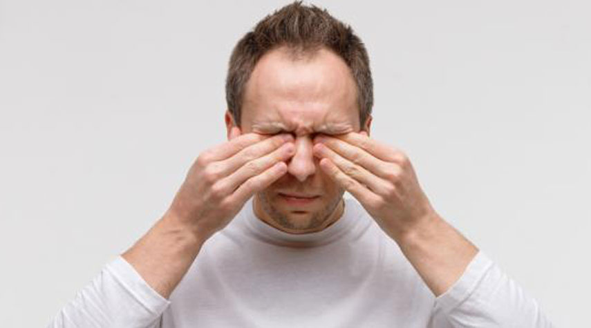 ما هي أهم الفيتامينات التي تحمي عينيك من الجفاف 