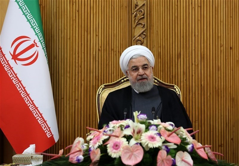 الرئيس روحاني يصف التضامن مع مأساة لبنان بأنه دليل حيوية الضمائر البشرية