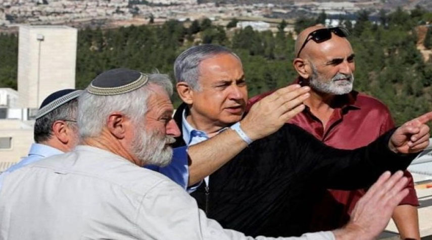 قادة المستوطنات الصهيونية: لقد باعونا