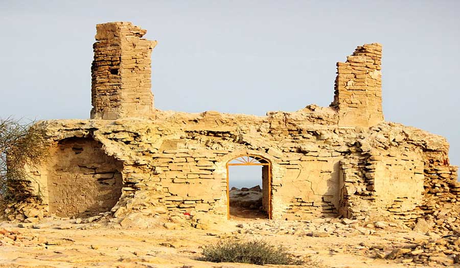 قلعة تيس في جابهار .. وجهة لهواة التاريخ 