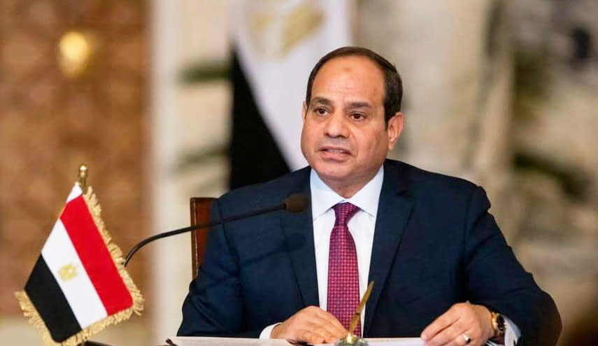 الرئيس المصري يصدر أوامر للجيش المصري بالاستعداد القتالي