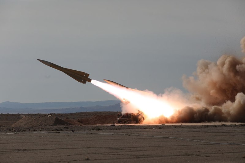 الدفاع الايرانية تكشف عن امتلاكها صواريخ كروز للاهداف الجوية