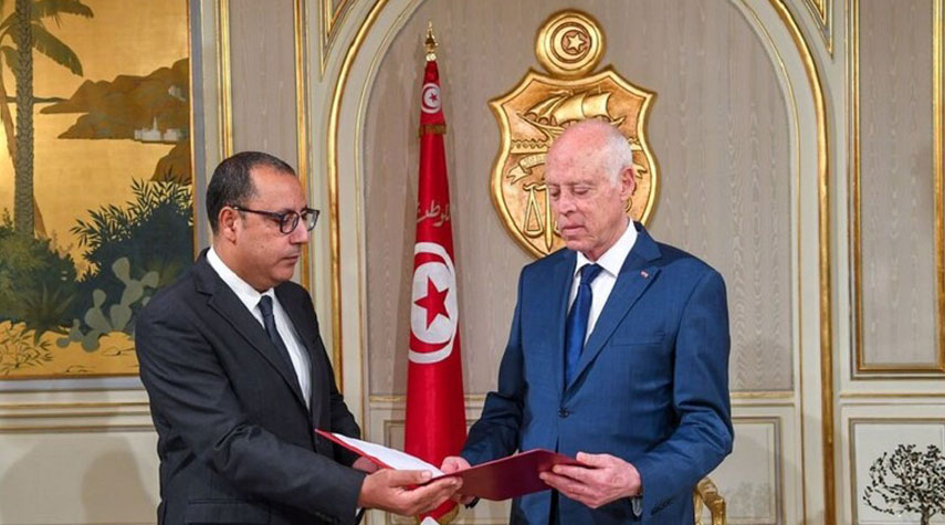 رئيس الوزراء التونسي المكلف يعلن عن فريقه الحكومي