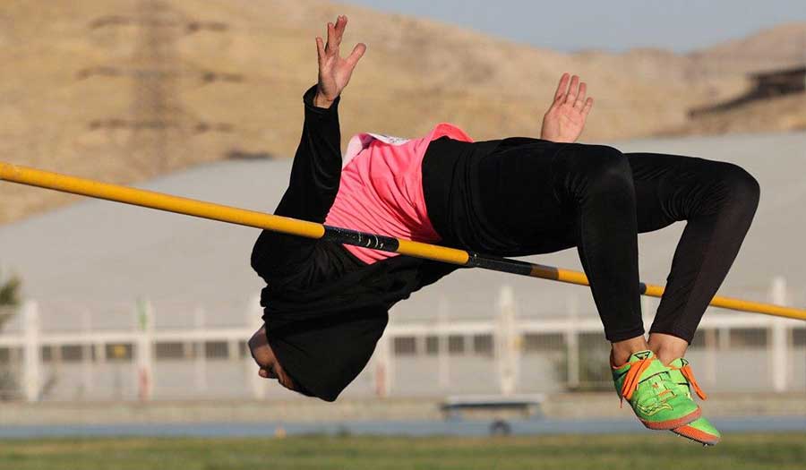بالصور.. مسابقات ألعاب القوى للسيدات في طهران 