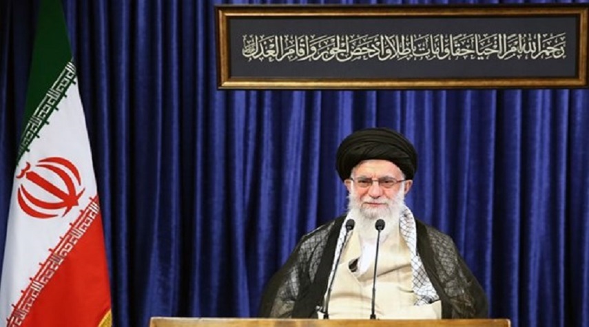 قائد الثورة الاسلامية يحضر مراسم العزاء الحسيني