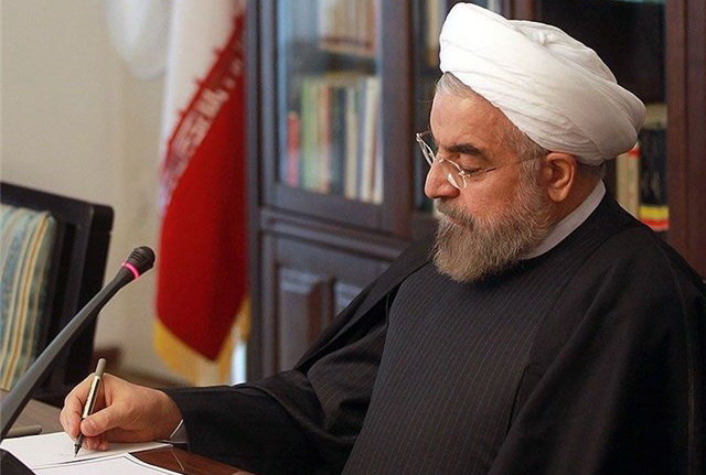 الرئيس روحاني يوجه دعوة الى ملك ماليزيا لزيارة ايران 