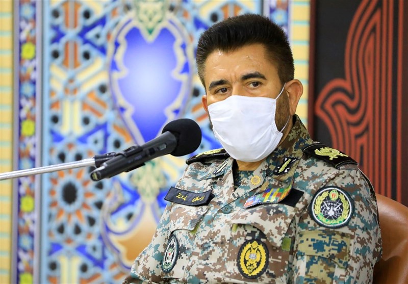  قائد عسكري: نرصد الاجواء خارج الحدود الايرانية بمئات الكيلومترات 