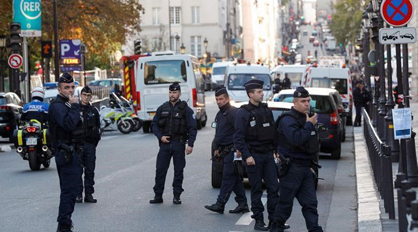 فرنسا... اصابات بعملية طعن في العاصمة باريس