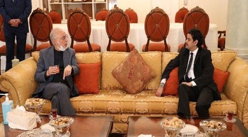 صالحي يزور السفارة الكويتية بطهران معزياً بوفاة الأمير صباح الأحمد