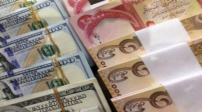 انخفاض سعر صرف الدولار في أسواق العراق