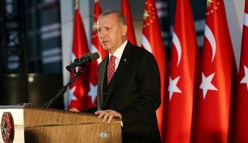 أردوغان ينتقد تصريحات ماكرون حول الاسلام ويصفها بالوقحة