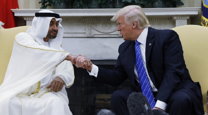 ترامب يدعو ابن زايد لحث قادة عرب على التطبيع مع الصهاينة
