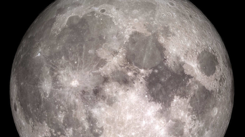 ناسا ستعلن عن تفاصيل اكتشاف جديد مثير حول القمر قريبا