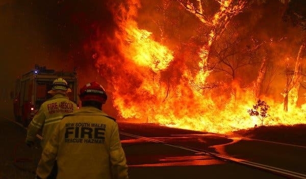 اميركا... احتراق أكثر من 10000 مبنى جراء حرائق الغابات في كاليفورنيا