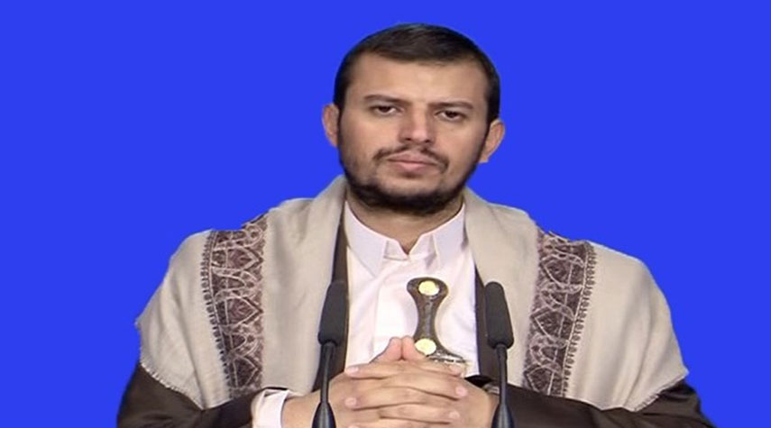 الحوثي يؤكد ان ماكرون ليس الا دمية من دمى الصهاينة