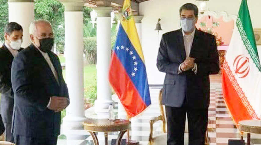 الرئيس الفنزويلي وظريف يبحثان العلاقات الثنائية ذات الاهتمام المشترك