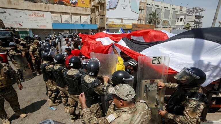 الداخلية العراقية تحقق في مقتل وإصابة متظاهرين في البصرة