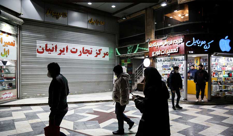 طهران.. تطبيق قرار إغلاق المحال التجارية بعد السادسة مساء 
