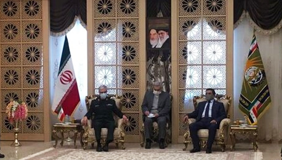 ايران : اللواء باقري يستقبل وزير الدفاع العراقي