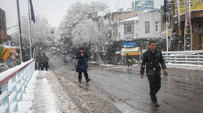 ايران... موجة من الثلوج والامطار تجتاح 9 محافظات ايرانية