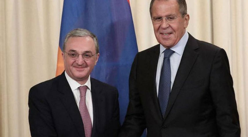 وزيرا خارجية روسيا وأرمينيا يبحثان تطبيق بنود البيان الثلاثي حول قره باغ